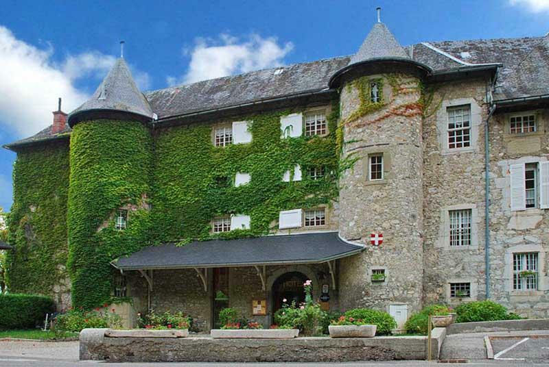 Chateau Des Comtes De Challes Exterior foto